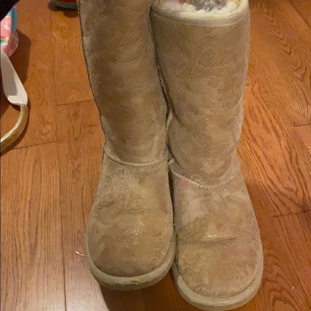 Ugg shoes